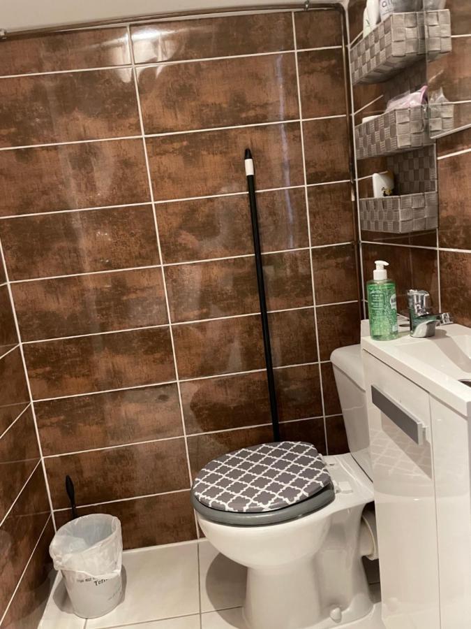 Studio Privee Vesoul -Wifi,Tv,Clim,Parking Gratuit Bagian luar foto