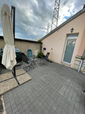 Studio Privee Vesoul -Wifi,Tv,Clim,Parking Gratuit Bagian luar foto